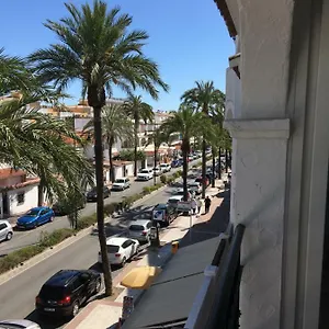 Avda De Palmeras Apartment